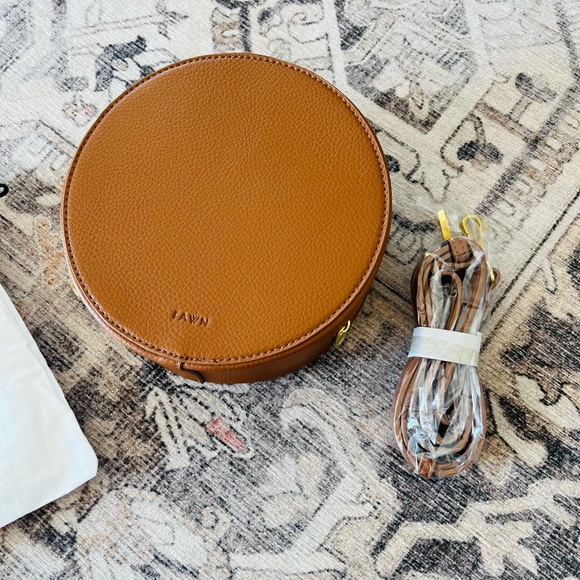 FAWN DESIGN SIDE BAG — NEW! - Picture 5 of 5